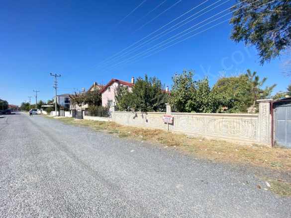 Kırkgöz Mahallesi Beyazıt Caddesinde Kat Karşılığı Satılık Arsa Bolvadin