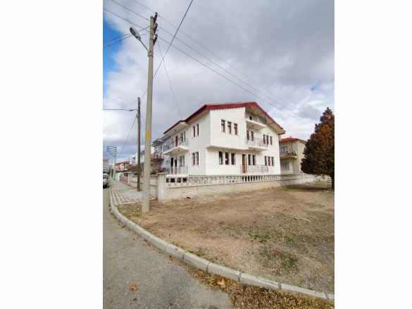 Bağlarbaşı Mahallesinde Kiralık Daire 3+1 Bolvadin