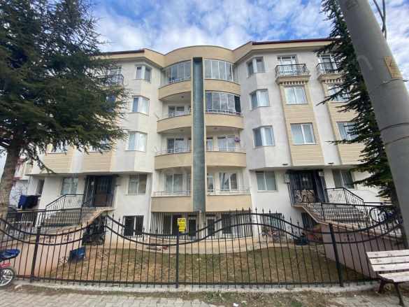 istasyon Caddesinde Satılık Daire Veya Kiralık 3+1 Bolvadin