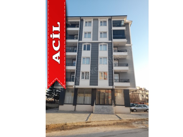 Merkez Bolvadin Acil Satılık İşyeri |  1 Oda | 186M2 6.000.000Tl  Krediye Uygun  | 1. Kat | Kombi Resim-3