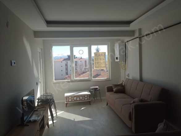 Selçuklu Mahallesi Hacı Kalfa Sokakta Eşyalı Kiralık Daire 1+1 Bolvadin