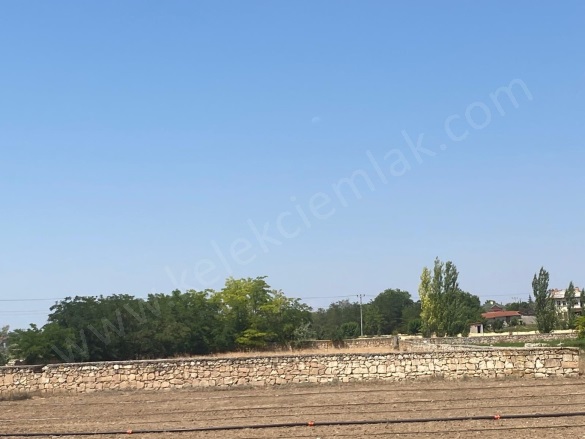 Merkez Bolvadin Satılık Tarla |  2576M2 1.650.000Tl İmarlı  Resim-2