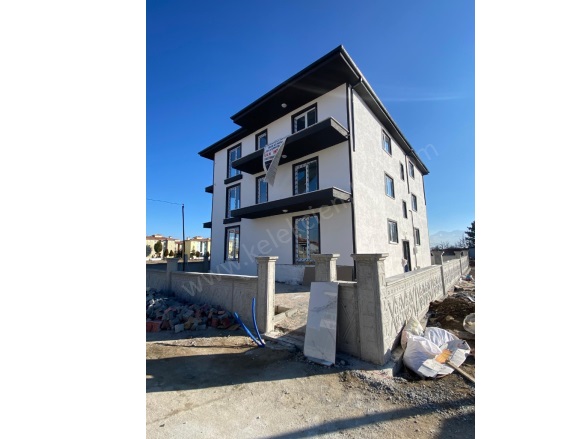 Merkez Bolvadin Satılık Daire |  2+1 Oda | 100M2 2.500.000Tl  Krediye Uygun  | 3. Kat | Kombi | 1 Banyo | 1 Yatak Odası Resim-4