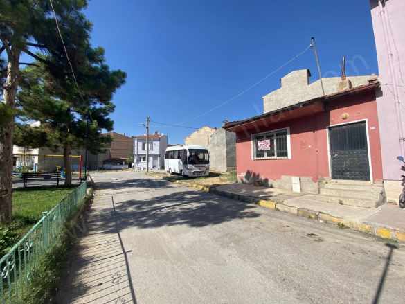 Hacı Yusuf Mahallesinde Müstakil Bina 2+1 Satılık Ev Bolvadin