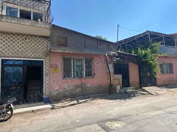 Yenice Mahallesinde 2+1 Satılık Müstakil Ev Bolvadin