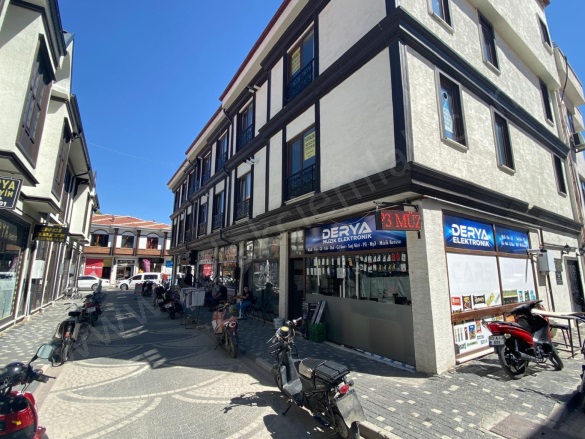 Merkez Bolvadin Kiralık Daire |  2+1 Oda | 55M2 Aylık 14.000Tl Eşyalı  | 3. Kat | Kombi | 1 Banyo | 1 Yatak Odası Resim-1