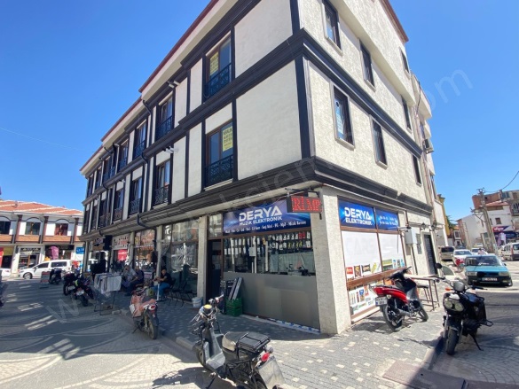 Merkez Bolvadin Kiralık Daire |  2+1 Oda | 55M2 Aylık 14.000Tl Eşyalı  | 3. Kat | Kombi | 1 Banyo | 1 Yatak Odası Resim-2