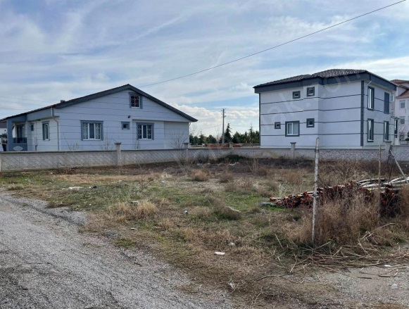 Merkez Bolvadin Satılık Arsa |  403M2 2.750.000Tl İmarlı  Resim-1