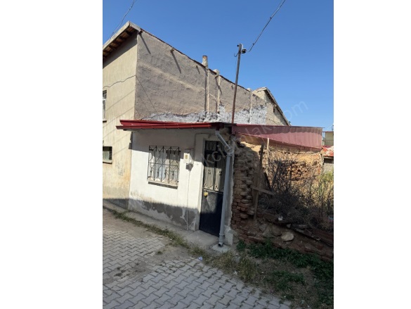 Merkez Bolvadin Satılık Müstakil Ev |  1+1 Oda | 50M2 1.350.000Tl Eşyalı  | Komple Bina | Soba | 1 Banyo | 1 Yatak Odası Resim-3