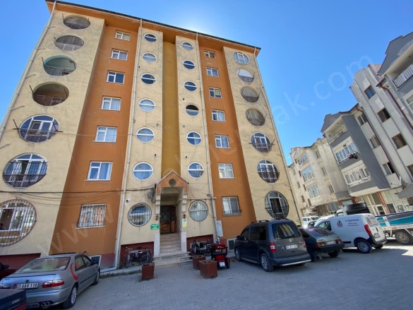 Merkez Bolvadin Kiralık Daire |  3+1 Oda | 135M2 Aylık 11.500Tl  Krediye Uygun  | 4. Kat | Kombi | 1 Banyo | 1 Yatak Odası Resim-1