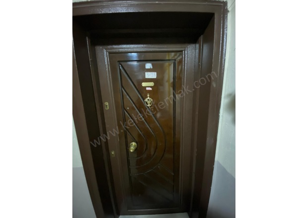 Merkez Bolvadin Kiralık Daire |  3+1 Oda | 135M2 Aylık 11.500Tl  Krediye Uygun  | 4. Kat | Kombi | 1 Banyo | 1 Yatak Odası Resim-5