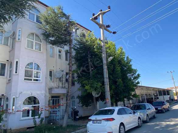 1 Bolovada Katta Bakımlı 2+1 Satılık Daire Bolvadin