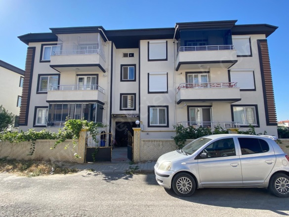 Merkez Bolvadin Kiralık Daire |  3+1 Oda | 115M2 Aylık 18.000Tl  Krediye Uygun  Eşyalı  | 2. Kat | Kombi | 1 Banyo | 1 Yatak Odası Resim-2