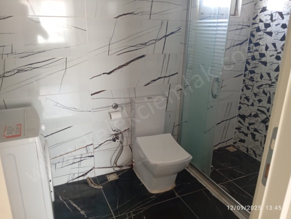 Merkez Bolvadin Kiralık Daire |  2+1 Oda | 55M2 Aylık 14.000Tl  Krediye Uygun  Eşyalı  | 3. Kat | Kombi | 1 Banyo | 1 Yatak Odası Resim-4