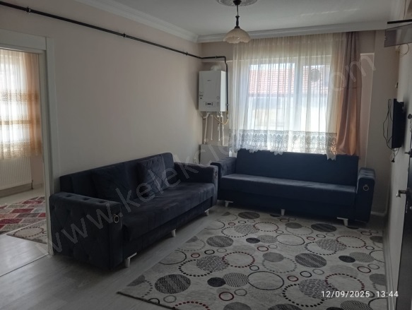 Merkez Bolvadin Kiralık Daire |  2+1 Oda | 55M2 Aylık 14.000Tl  Krediye Uygun  Eşyalı  | 3. Kat | Kombi | 1 Banyo | 1 Yatak Odası Resim-5
