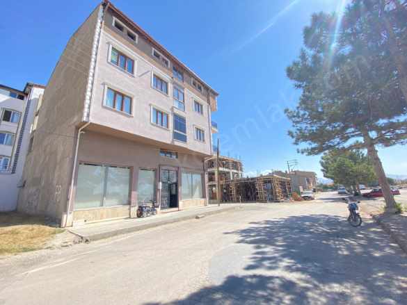 Perşembe Pazarı Yanında Kiralık Daire 3+1 2+1 Bolvadin