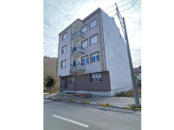 Merkez Bolvadin Kiralık Daire |  3+1 Oda | 130M2 Aylık 15.000Tl  Krediye Uygun  | 2. Kat | Kombi | 1 Banyo | 1 Yatak Odası Resim-3