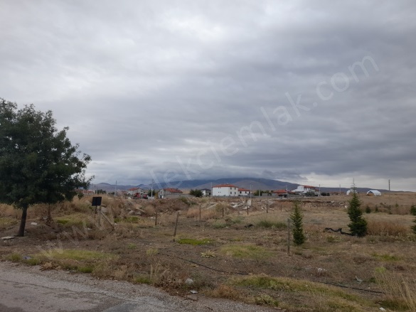 Merkez Bolvadin Satılık Arsa |  567M2 1.250.000Tl İmarlı  Resim-5