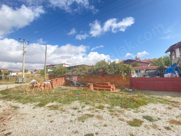 Merkez Bolvadin Satılık Arsa |  333M2 1.300.000Tl İmarlı  Resim-3