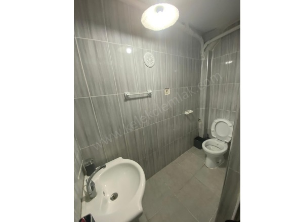 Merkez Bolvadin Satılık Müstakil Ev |  3+1 Oda | 100M2 1.750.000Tl | Komple Bina | Kombi | 1 Banyo | 1 Yatak Odası Resim-5