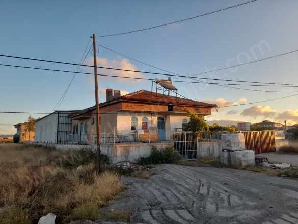 Alkoloid Yolunda Müstakil Ev Ve 3+1 Satılık Depo Bolvadin