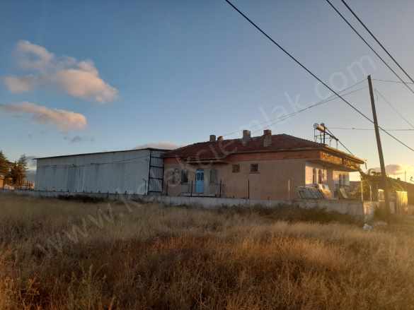 Alkoloid Yolunda Müstakil Ev Ve 3+1 Satılık Depo Bolvadin