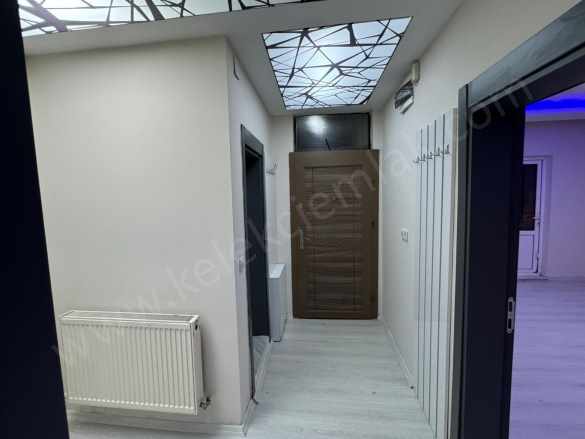 Konak Mahallesinde Köşe Başında Müstakil Bina 3+1 Satılık Ev Bolvadin