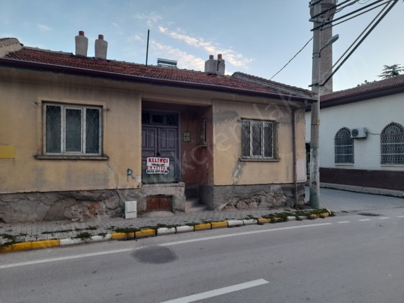Merkez Bolvadin Satılık Arsa |  151M2 3.900.000Tl İmarlı  Resim-1