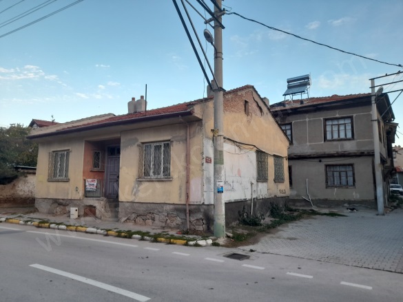 Merkez Bolvadin Satılık Arsa |  151M2 3.900.000Tl İmarlı  Resim-5