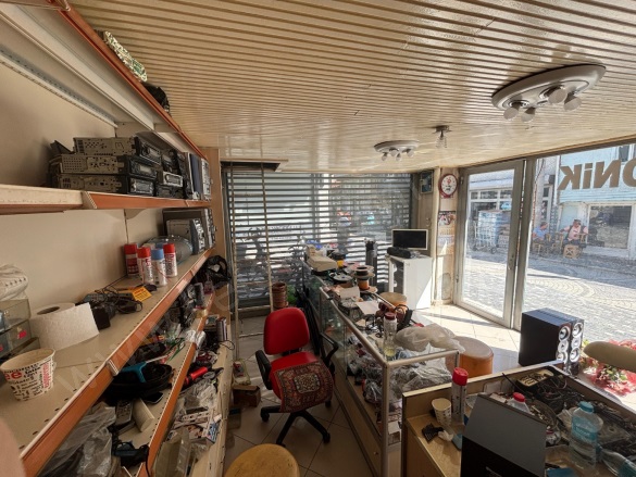 Merkez Bolvadin Satılık Dükkan |  1 Oda | 20M2 6.600.000Tl  Krediye Uygun  | 1. Kat | Kombi Resim-5