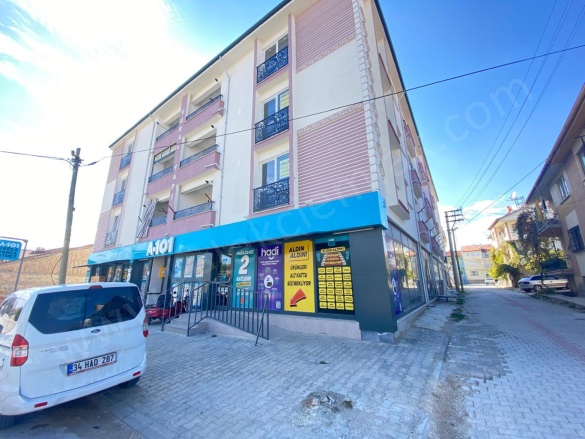 Merkez Bolvadin Kiralık Daire |  4+1 Oda | 140M2 Aylık 16.000Tl  Krediye Uygun  | 2. Kat | Kombi | 2 Banyo | 1 Yatak Odası Resim-1