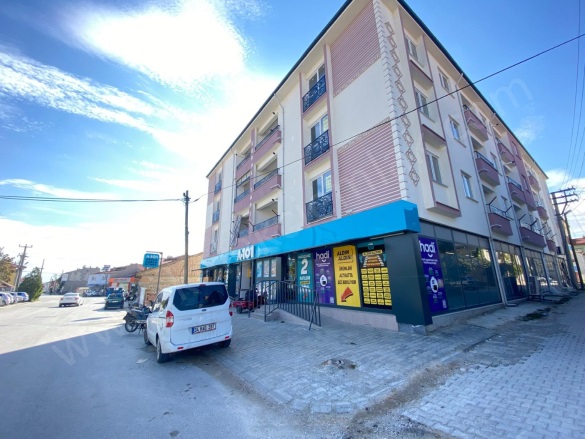 Merkez Bolvadin Kiralık Daire |  4+1 Oda | 140M2 Aylık 16.000Tl  Krediye Uygun  | 2. Kat | Kombi | 2 Banyo | 1 Yatak Odası Resim-5