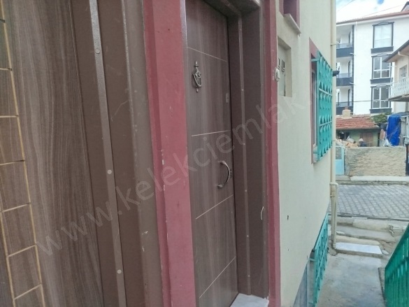 Merkez Bolvadin Kiralık Daire |  3+1 Oda | 130M2 Aylık 8.000Tl  Krediye Uygun  | 1. Kat | Kombi | 1 Banyo | 1 Yatak Odası Resim-4