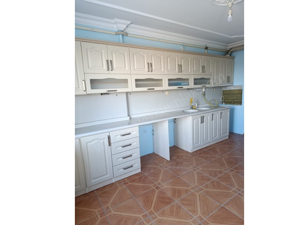 Merkez Bolvadin Kiralık Daire |  3+1 Oda | 125M2 Aylık 14.000Tl  Krediye Uygun  | 2. Kat | Kombi Resim-2