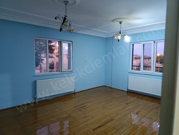Merkez Bolvadin Kiralık Daire |  3+1 Oda | 125M2 Aylık 14.000Tl  Krediye Uygun  | 2. Kat | Kombi Resim-5