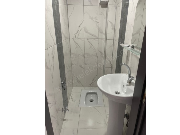 Merkez Bolvadin Satılık Daire |  3+1 Oda | 115M2 3.300.000Tl  Krediye Uygun  | 1. Kat | Kombi | 1 Banyo | 1 Yatak Odası Resim-2