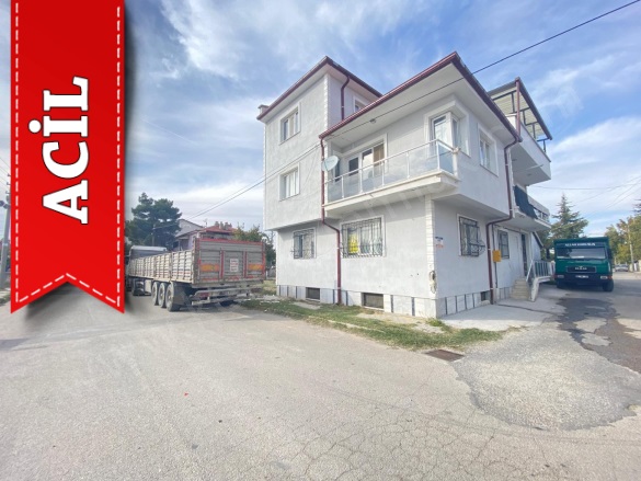 Merkez Bolvadin Acil Kiralık Daire |  3+1 Oda | 103M2 Aylık 13.500Tl  Krediye Uygun  | 1. Kat | Kombi | 1 Banyo | 1 Yatak Odası Resim-1