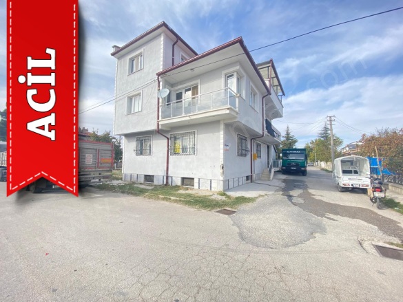 Merkez Bolvadin Acil Kiralık Daire |  3+1 Oda | 103M2 Aylık 13.500Tl  Krediye Uygun  | 1. Kat | Kombi | 1 Banyo | 1 Yatak Odası Resim-4