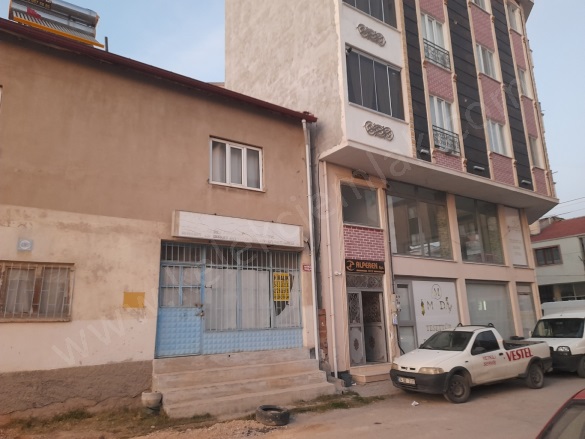 Merkez Bolvadin Kiralık Dükkan |  1 Oda | 40M2 Aylık 12.500Tl  Krediye Uygun  | 1. Kat | Kombi Resim-2