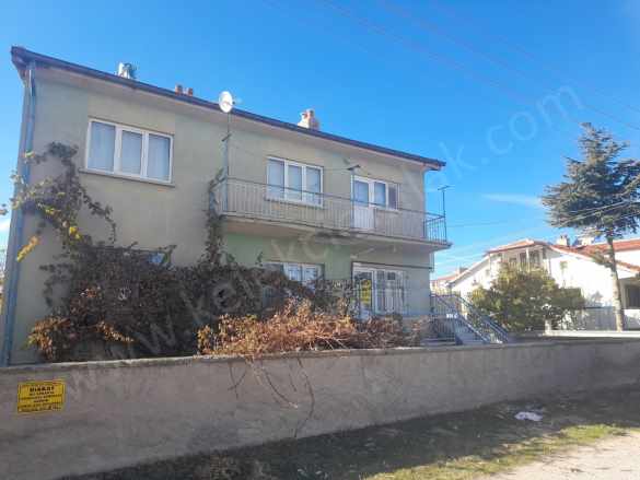 Kırkgöz Mahallesinde Kiralık Daire 4+1 Bolvadin