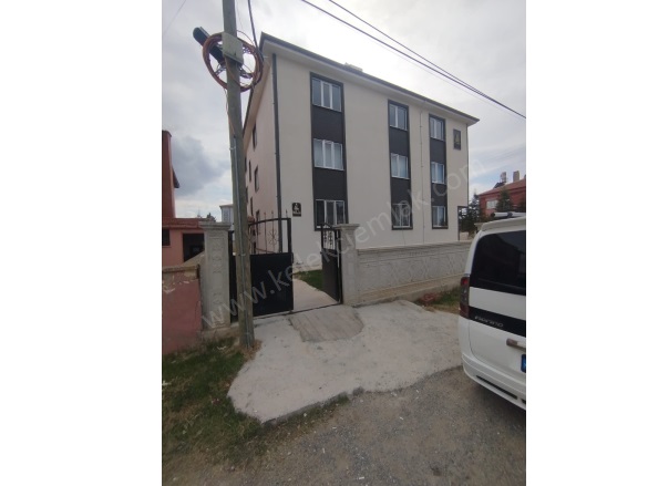 Merkez Bolvadin Kiralık Daire |  115M2 Aylık 15.500Tl | 3. Kat | Kombi | 1 Banyo | 1 Yatak Odası Resim-1