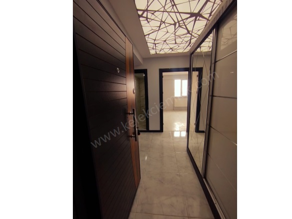 Merkez Bolvadin Kiralık Daire |  115M2 Aylık 15.500Tl | 3. Kat | Kombi | 1 Banyo | 1 Yatak Odası Resim-5