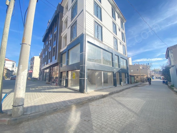 Merkez Bolvadin Kiralık Dükkan |  1 Oda | 240M2 Aylık 35.000Tl  Krediye Uygun  | 1. Kat | Kombi | 1 Banyo Resim-1