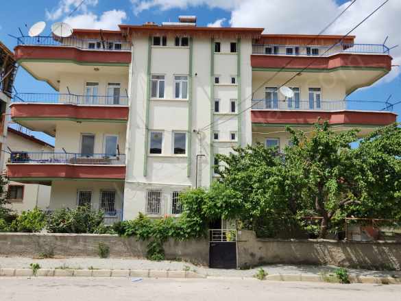 Bademli Mahallesinde Kiralık Daire 3+1 Bolvadin