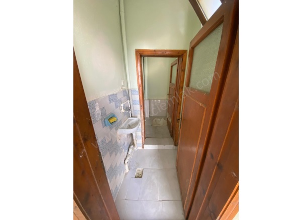 Merkez Bolvadin Kiralık Daire |  3+1 Oda | 125M2 Aylık 11.000Tl  Krediye Uygun  | 1. Kat | Kombi | 1 Banyo | 1 Yatak Odası Resim-5