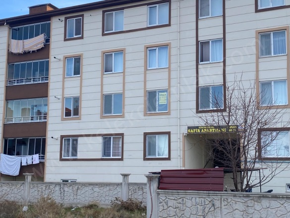 Merkez Bolvadin Kiralık Daire |  3+1 Oda | 130M2 Aylık 16.000Tl  Krediye Uygun  | 2. Kat | Kombi | 1 Banyo | 1 Yatak Odası Resim-4