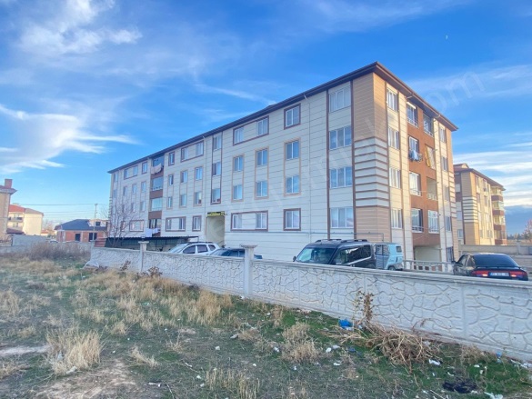 Merkez Bolvadin Kiralık Daire |  3+1 Oda | 130M2 Aylık 18.000Tl  Krediye Uygun  | 2. Kat | Kombi | 1 Banyo | 1 Yatak Odası Resim-5