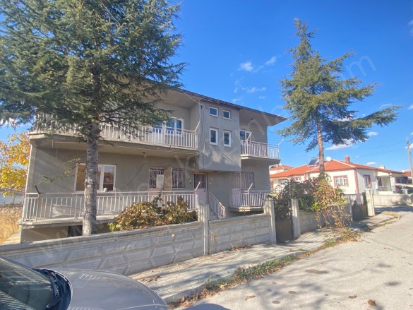 Merkez Bolvadin Satılık Müstakil Ev |  3+1 Oda | 130M2 5.500.000Tl  Krediye Uygun  | Komple Bina | Soba | 1 Banyo | 1 Yatak Odası Resim-1