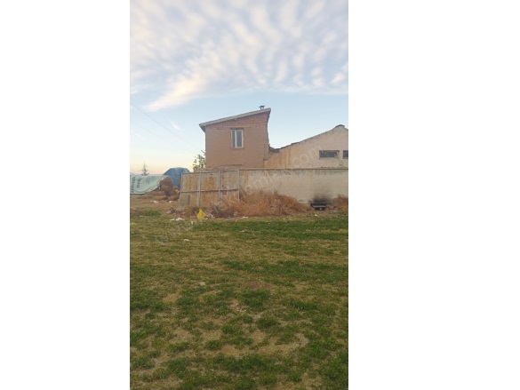 Merkez Bolvadin Satılık Tarla |  2+1 Oda | 1993M2 5.500.000Tl  Krediye Uygun  | Komple Bina | 1 Banyo | 1 Yatak Odası Resim-1