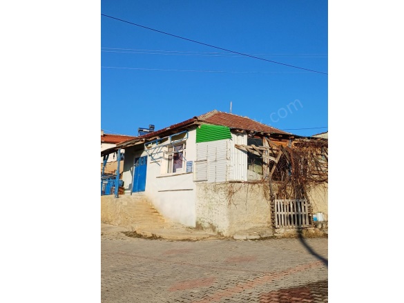 Merkez Bolvadin Satılık Dükkan |  1 Oda | 151M2 750.000Tl  Krediye Uygun  | Komple Bina | Soba Resim-2